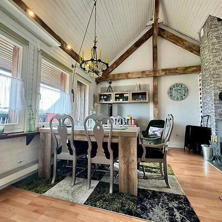 Hof Vierzehnender Im Hohen Venn - 70Qm Fachwerk-Studio - Grosses Wohn-Schlafzimmer Mit Dachterrasse Und Kaminofen - Separate Kueche - Perfekt Fuer Paare - Monschau - Eifel - Hunde Willkommen - Islandpferde Eksteriør bilde