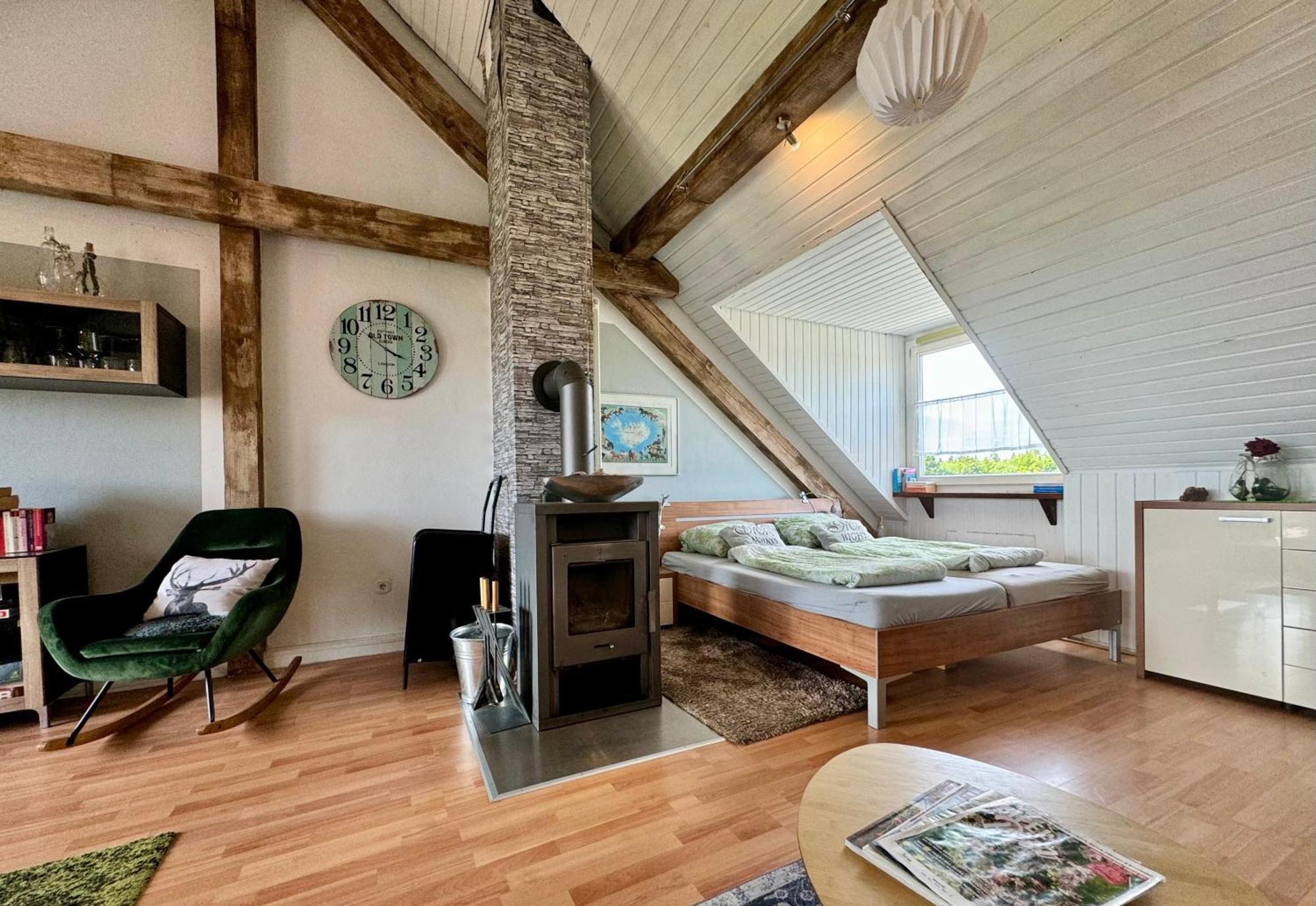 Hof Vierzehnender Im Hohen Venn - 70Qm Fachwerk-Studio - Grosses Wohn-Schlafzimmer Mit Dachterrasse Und Kaminofen - Separate Kueche - Perfekt Fuer Paare - Monschau - Eifel - Hunde Willkommen - Islandpferde Eksteriør bilde